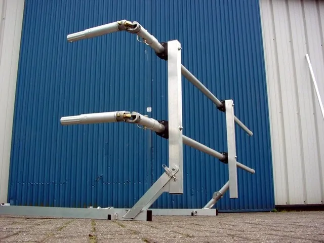 Dakr.bev. hoekstuk vast